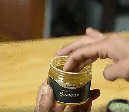 Beewax Natural – ¡Haz que tus Muebles Viejos Brillen como Nuevos al Instante!