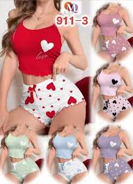 Set de Pijama Passion Red – Seducción y Confort en 2 Piezas
