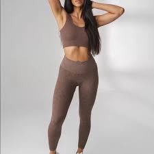 Set Deportivo "Comfy & Chic" – Estilo y Comodidad sin Límites